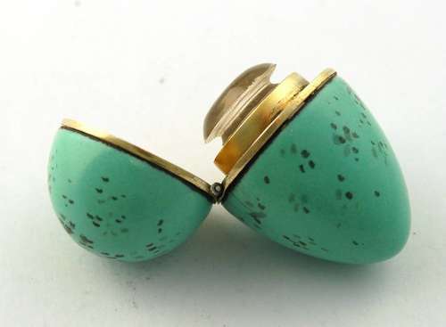 Enamel bird's egg scent