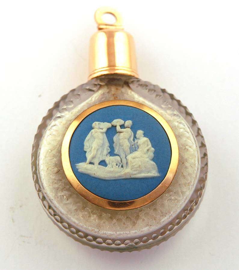 Wedgwood and gold scent