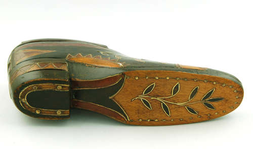 Treen Shoe