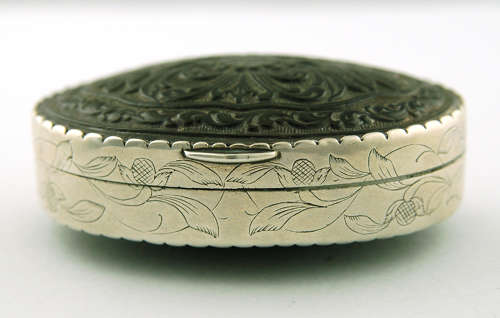 Silver and Coconut Snuff