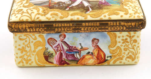 Pale Yellow-ground Box