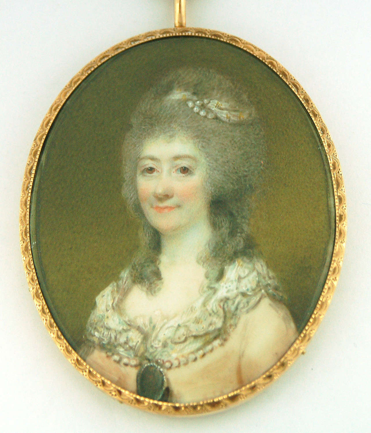 Lady wearing miniature by Hone