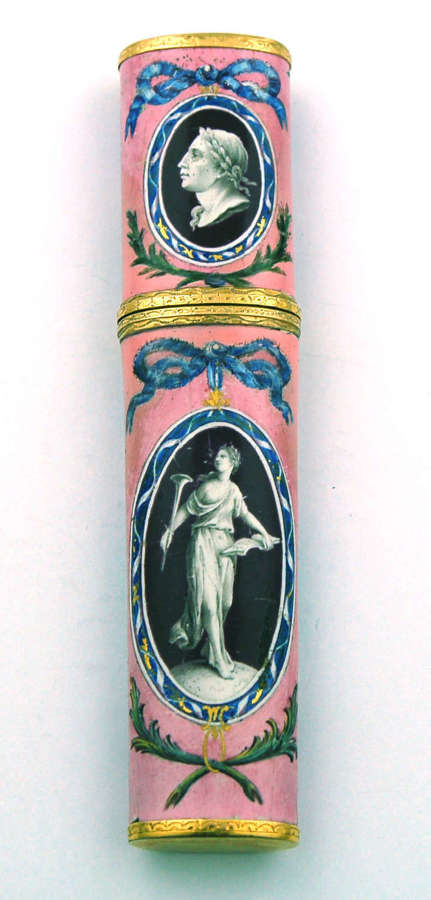 Gold and enamel wax case C1785