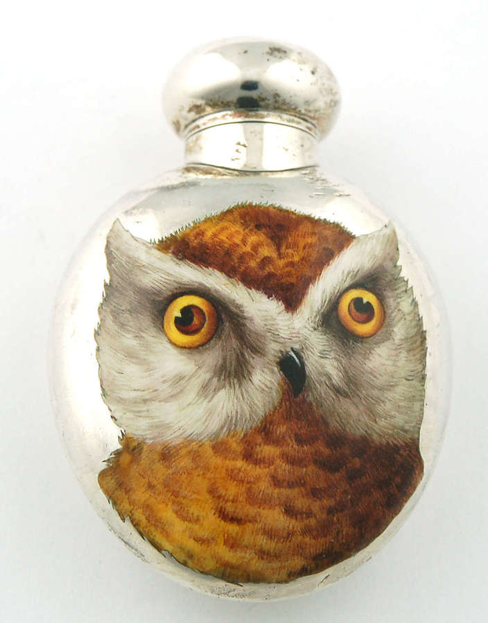 Silver scent with enamelled owl C1884