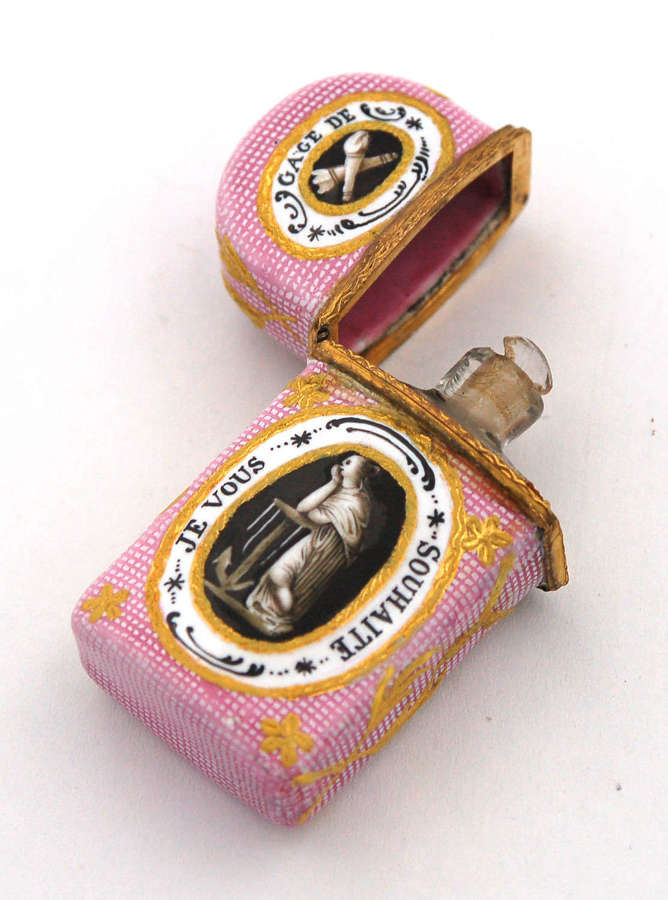 Pink enamel scent case with monochrome vignettes C1775