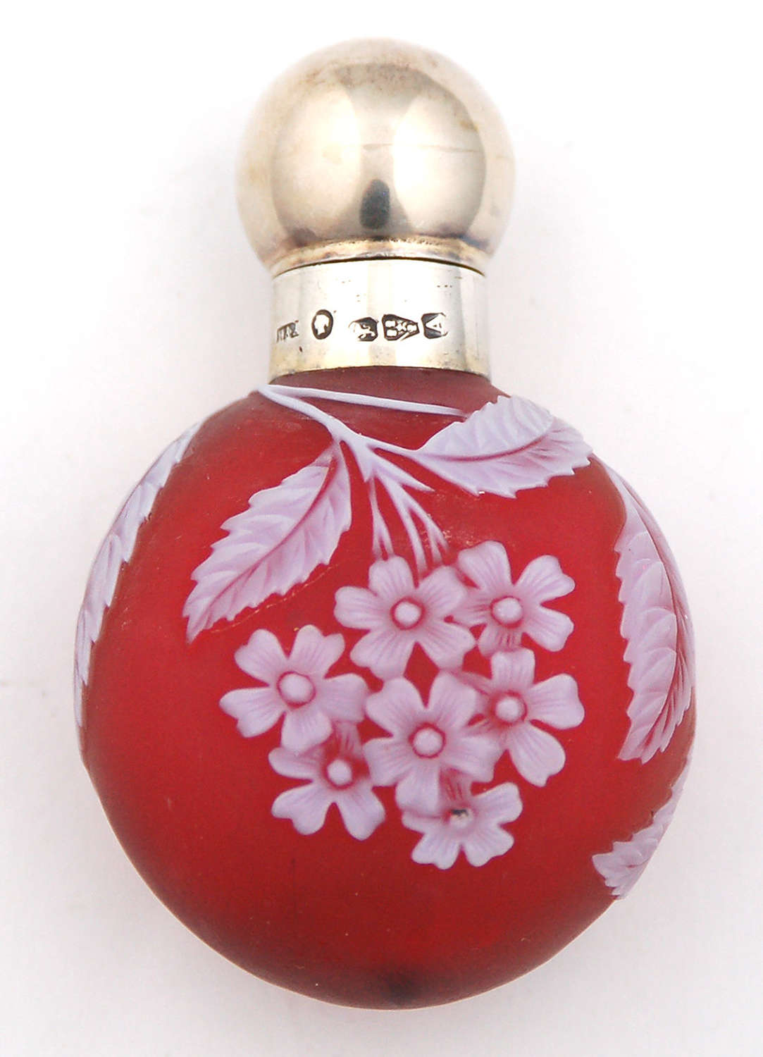Red cameo scent dated 1884
