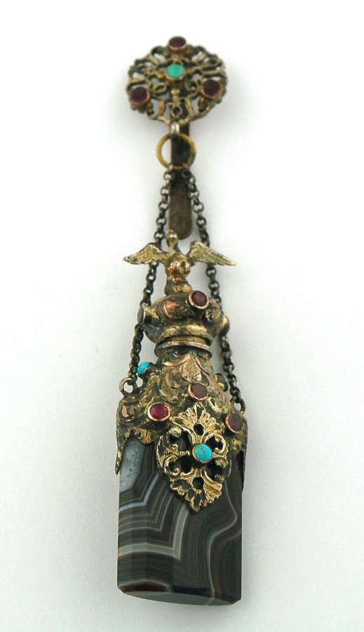 Agate and jewelled scent with chatelaine C1870