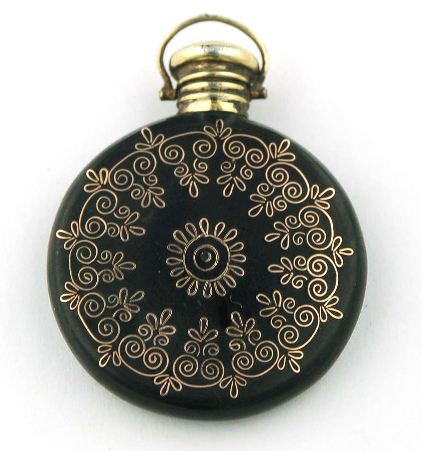 Ornate pique-inlaid scent C1840