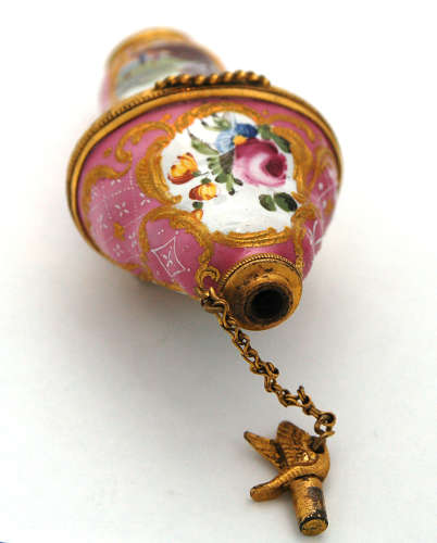 Combined enamel bonbonniere and scent Bilston C1770