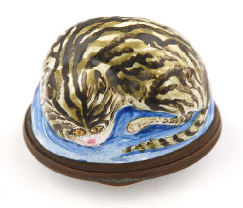 Bilston enamel tabby cat bonbonniere C1770