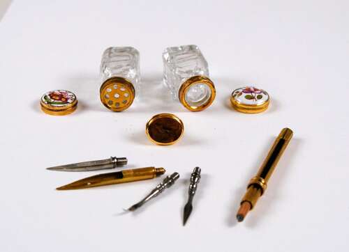 Enamel travelling inkwell C1765