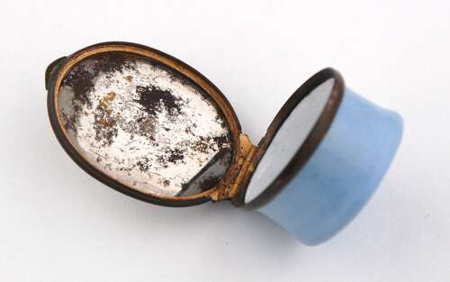 Bilston enamel patch box of Grantham Cathedral C1790