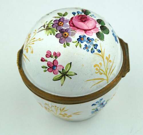 Bilston enamel soap dish C1770